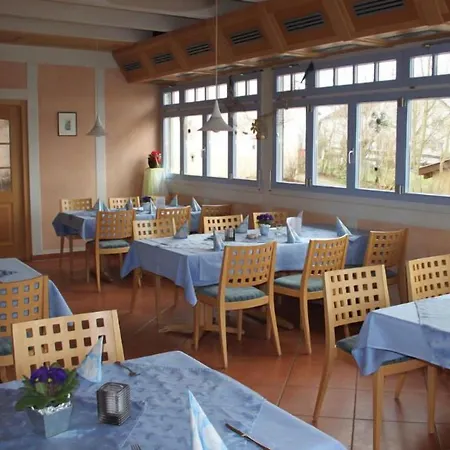 فندق Stempfle's Landgasthaus Zum Kreuz Unterschneidheim