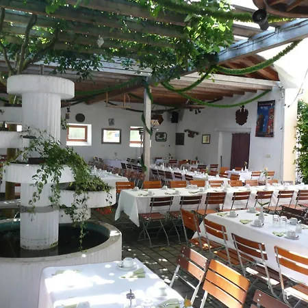 Landgasthaus Zum Kreuz Hotel