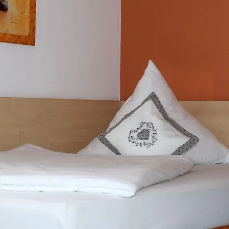 Stempfle's Landgasthaus Zum Kreuz Hotel Unterschneidheim
