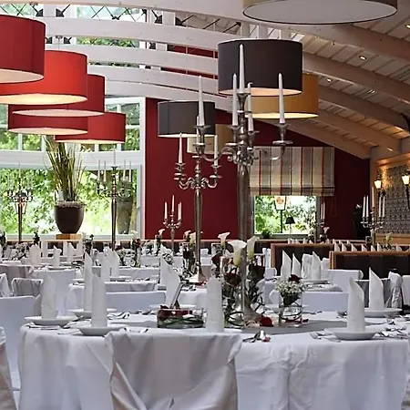 Landgasthaus Zum Kreuz Hotel 3*