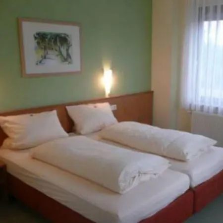 Hotel Landgasthaus Zum Kreuz Unterschneidheim